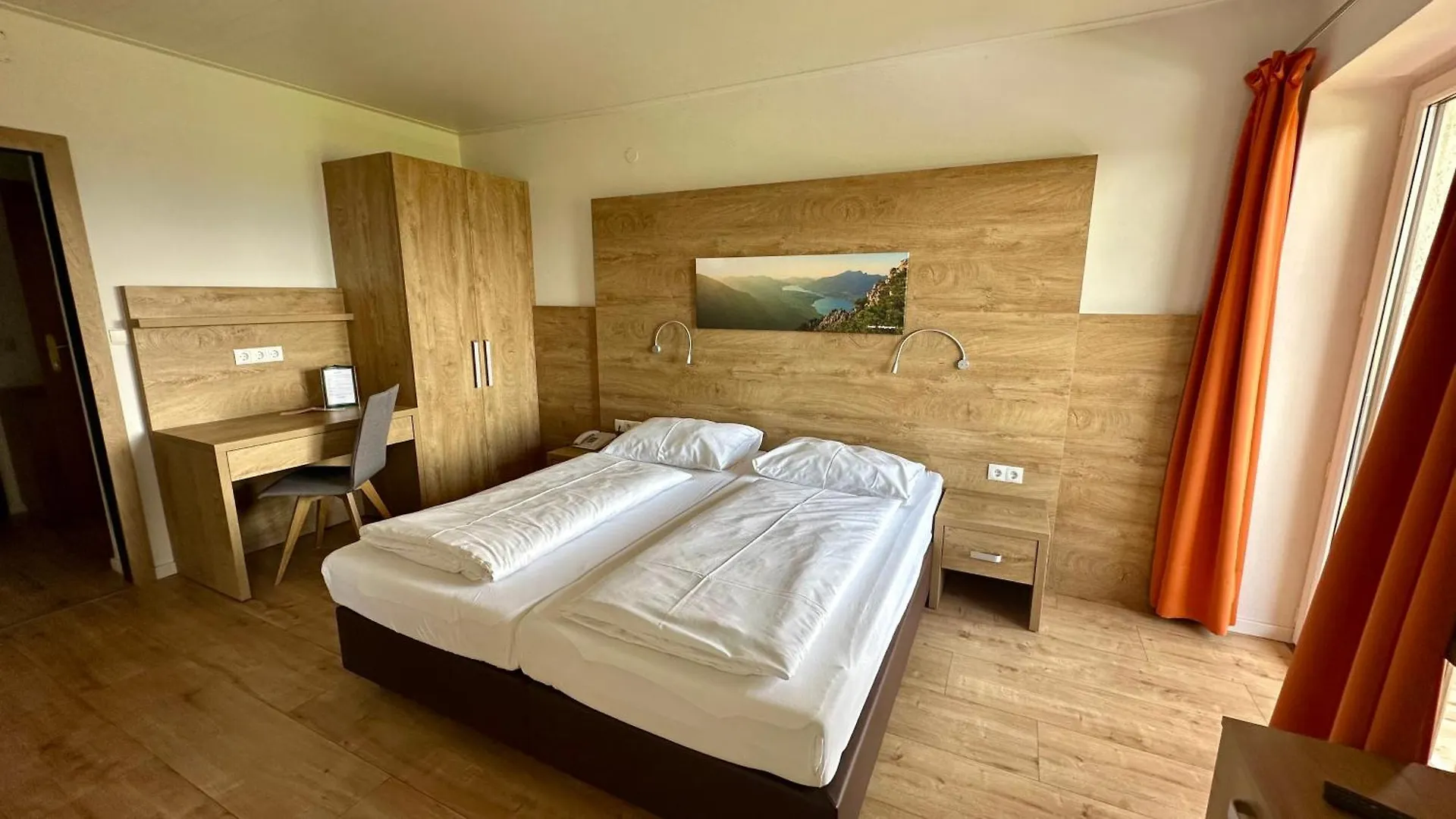 Hotel Schoene Aussicht Salzburg 3*,  Austria