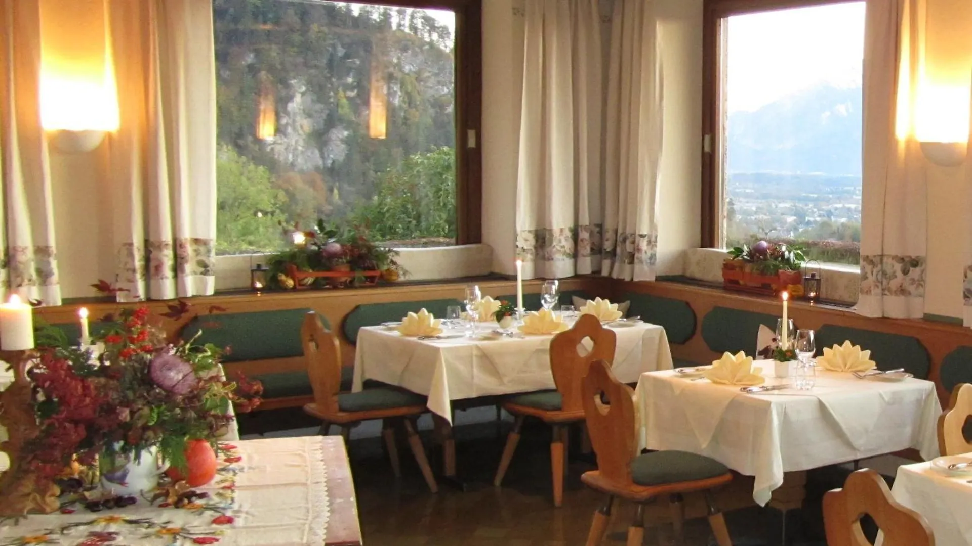 Hotel Schoene Aussicht Salzburg 3*,  Österrike