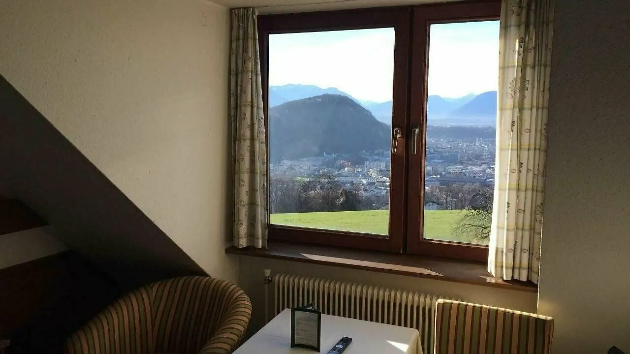 Hotel Schoene Aussicht Salzburg